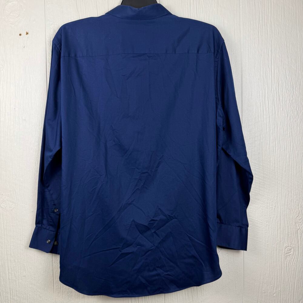 Van Heusen button up shirt men’s 2XL slim fit long sleeve blue. Beautiful shirt! - Picture 7 of 7